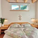 아파트 Amelie -2- Wallbox Fuer E-auto & Motorradgarage Kaunerberg