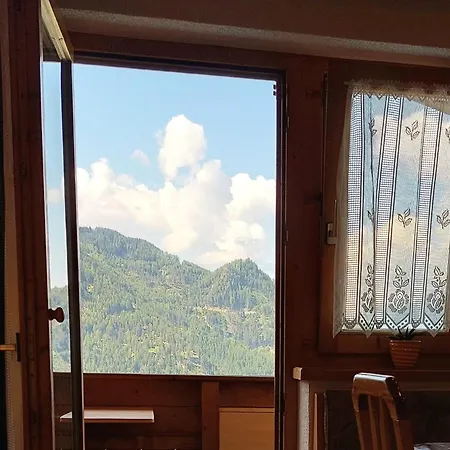 Amelie -2- Wallbox Fuer E-auto & Motorradgarage Apartmán