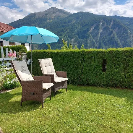 Amelie -2- Wallbox Fuer E-auto & Motorradgarage