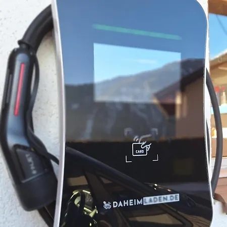 Amelie -2- Mit Wallbox Für Ihr E-auto Und Garage Für 2 Motorräder *