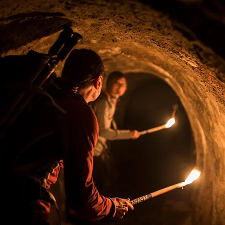 Amelie -2- Wallbox Fuer E-auto & Motorradgarage דירה *